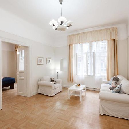 Historic Centre-Spacious Apartment Prag Eksteriør billede