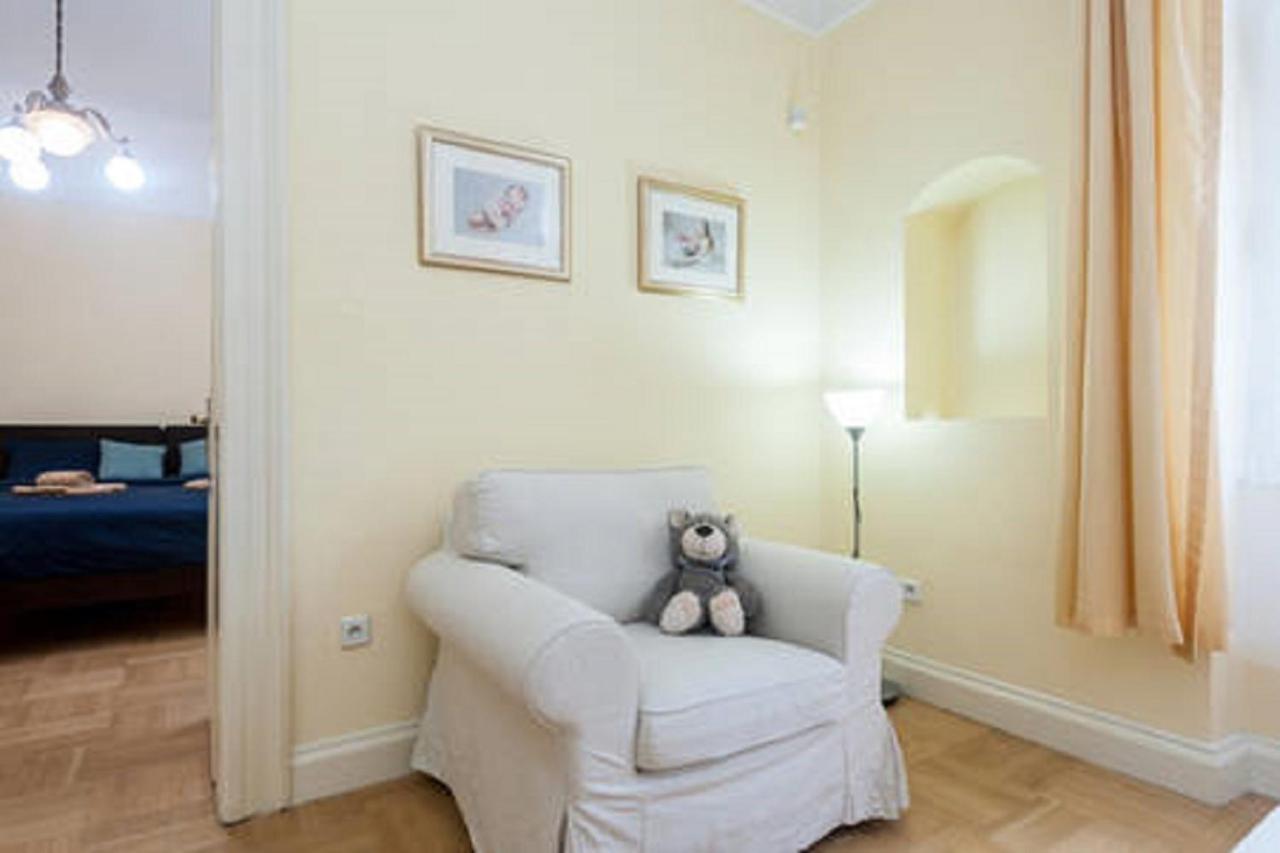 Historic Centre-Spacious Apartment Prag Eksteriør billede